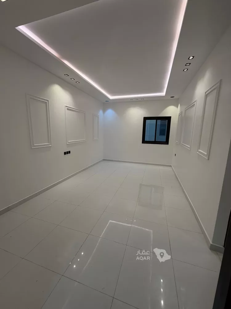 Floor for Rent in Riyadh Ar Rimal 7