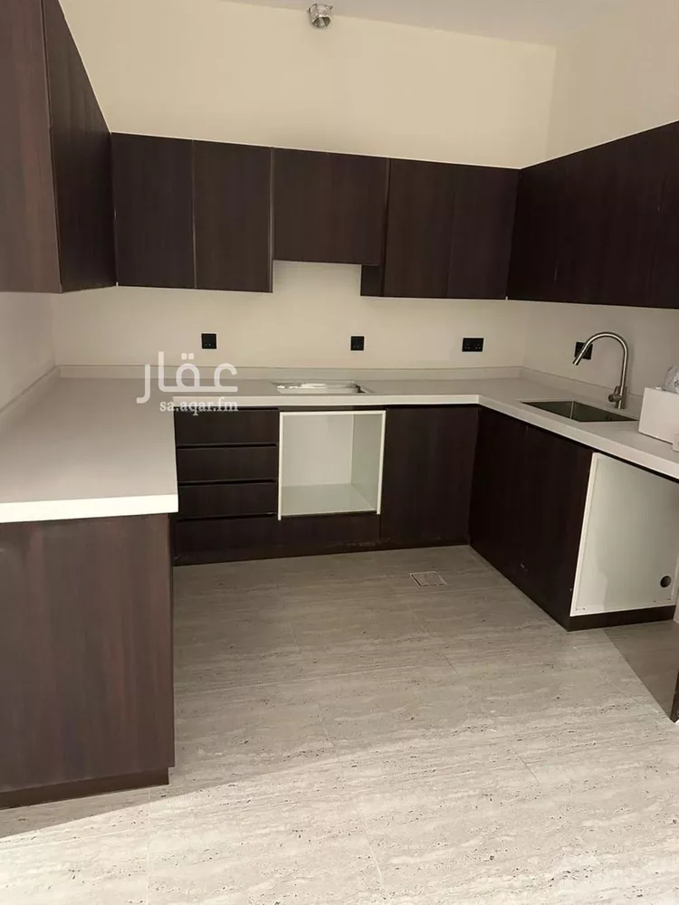 شقة للإيجار في شارع محمد صالح قزاز, حي العارض, مدينة الرياض, منطقة الرياض