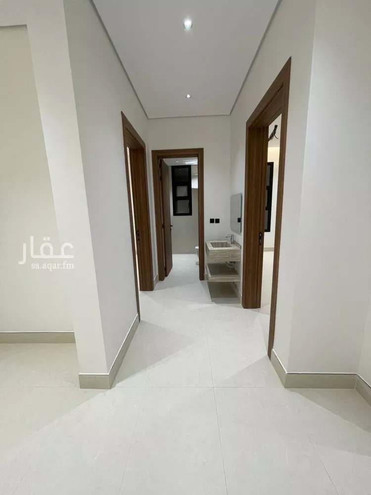 شقة للإيجار في شارع الشيخ عبدالله بن جبرين, حي القيروان, مدينة الرياض, منطقة الرياض