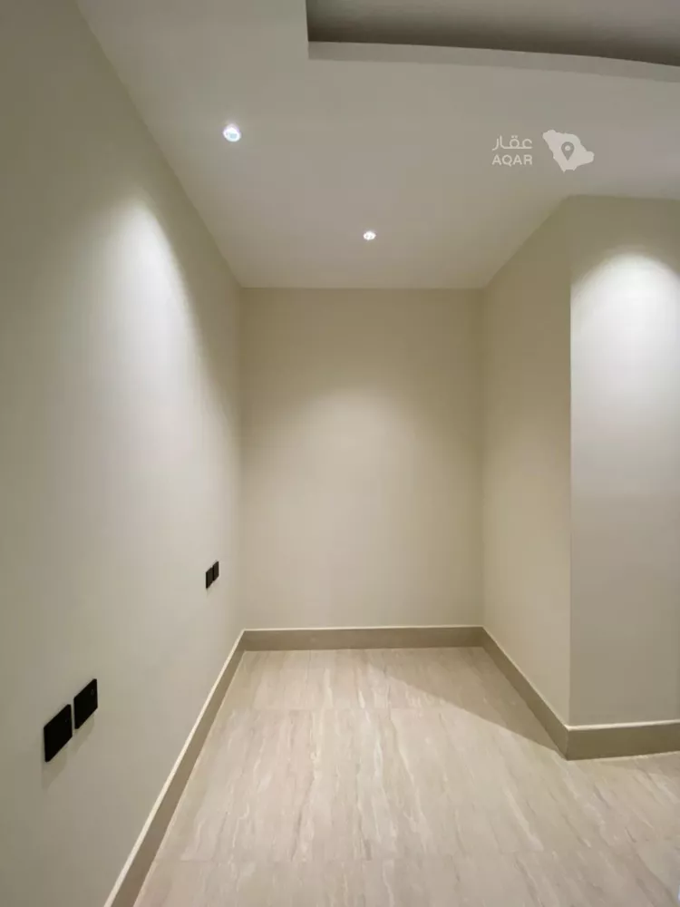 Apartment for Sale in Riyadh Al Malqa 8