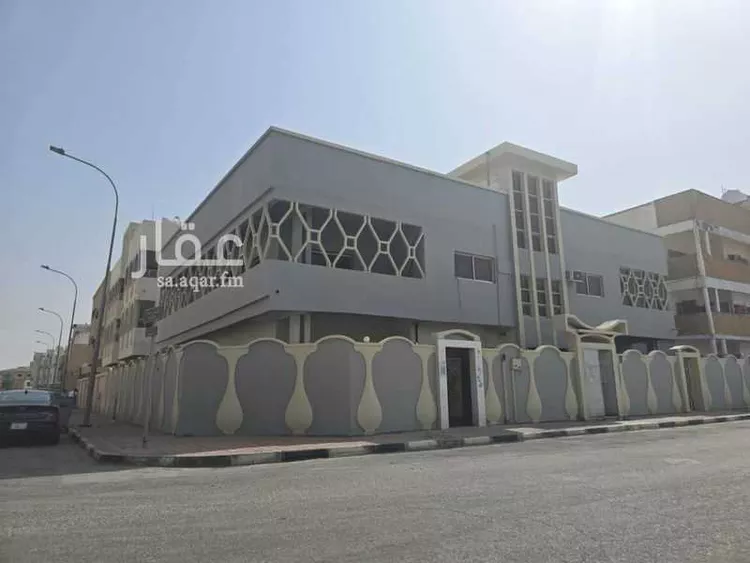 عمارة للبيع في شارع 18ب, حي المزروعية, مدينة الدمام, المنطقة الشرقية صورة 2