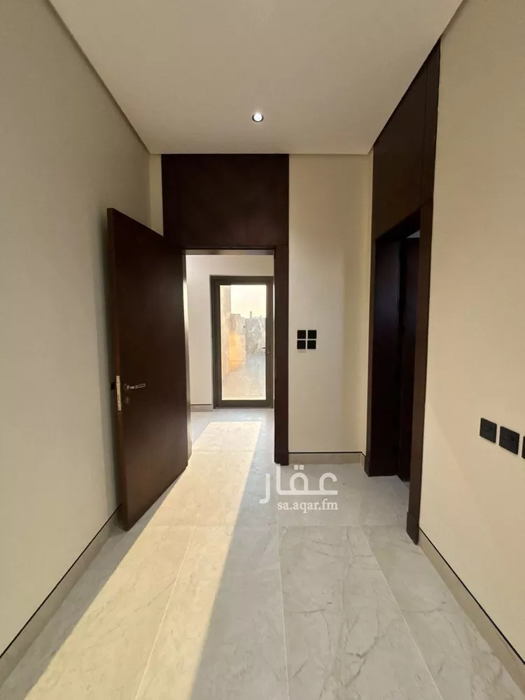 فيلا للبيع في شارع أبي العباس الصقلي, حي المهدية, مدينة الرياض, منطقة الرياض صورة 3