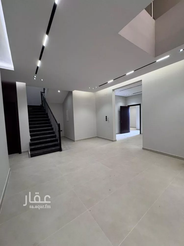 فيلا للبيع في شارع السيل الكبير, حي المهدية, مدينة الرياض, منطقة الرياض صورة 3