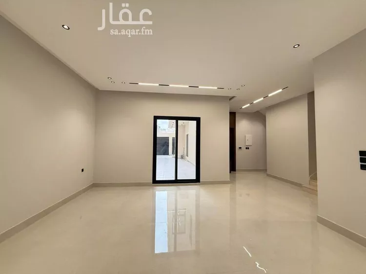 Villa for Sale in Riyadh Al Mahdiyah 17
