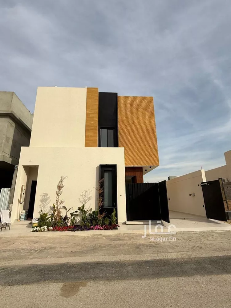فيلا للبيع في شارع الإمام أبي داوود, حي المهدية, مدينة الرياض, منطقة الرياض صورة 2