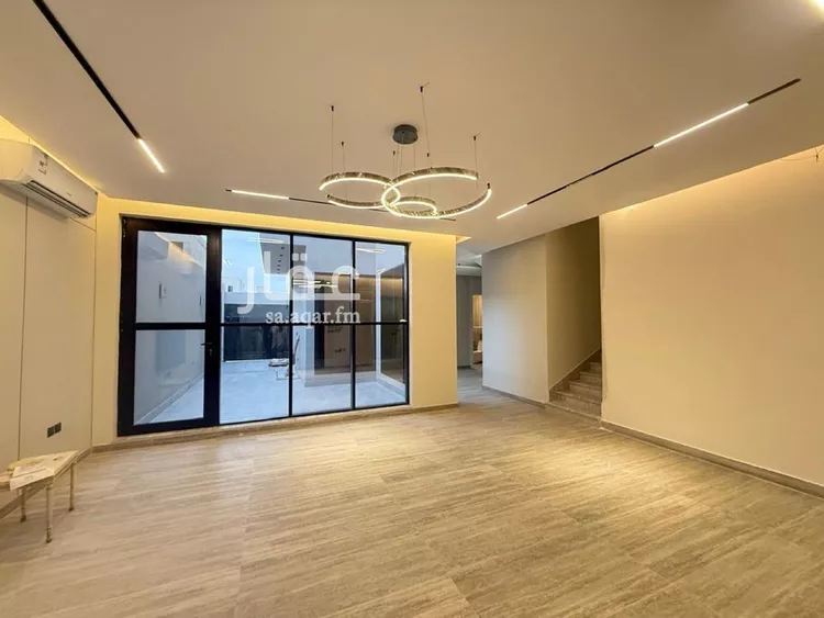 فيلا للبيع في شارع سعد الله بن مجالد, حي المهدية, مدينة الرياض, منطقة الرياض صورة 2