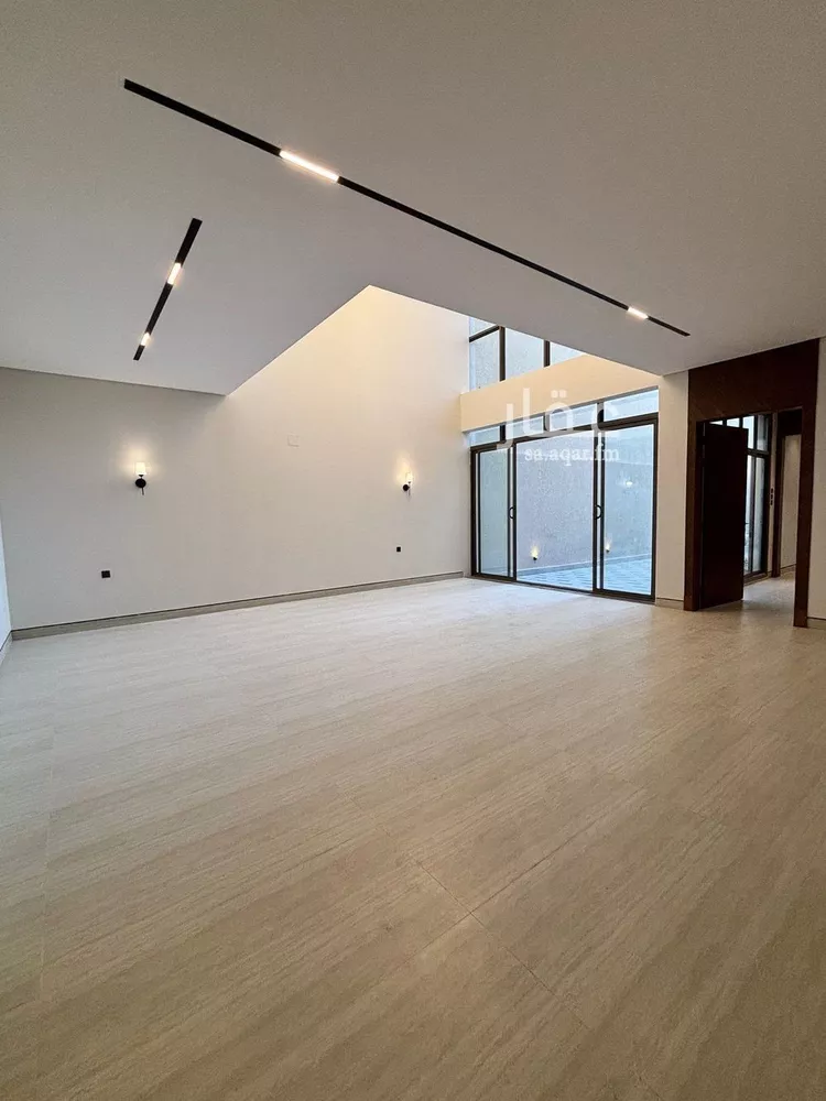 فيلا للبيع في شارع السيل الكبير, حي المهدية, مدينة الرياض, منطقة الرياض صورة 5