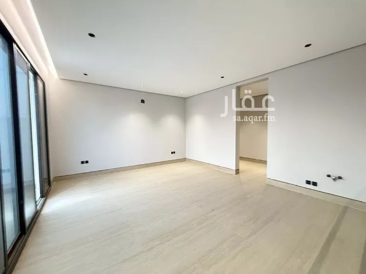 فيلا للبيع في شارع أحمد بن الحسن الأنصاري, حي المهدية, مدينة الرياض, منطقة الرياض صورة 3