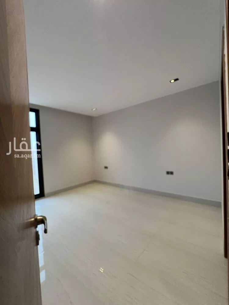 فيلا للبيع في شارع حامد أزهر, حي المهدية, مدينة الرياض, منطقة الرياض صورة 4