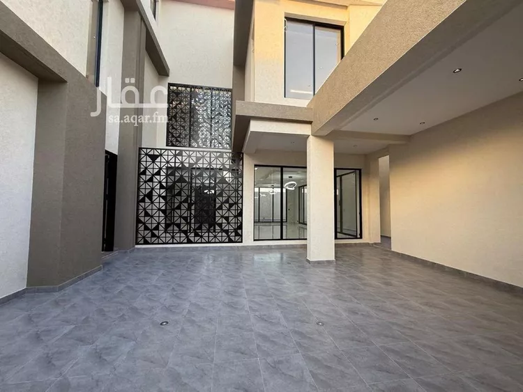 فيلا للبيع في شارع عبدالعزيز بن أبي محذورة, حي المهدية, مدينة الرياض, منطقة الرياض صورة 5