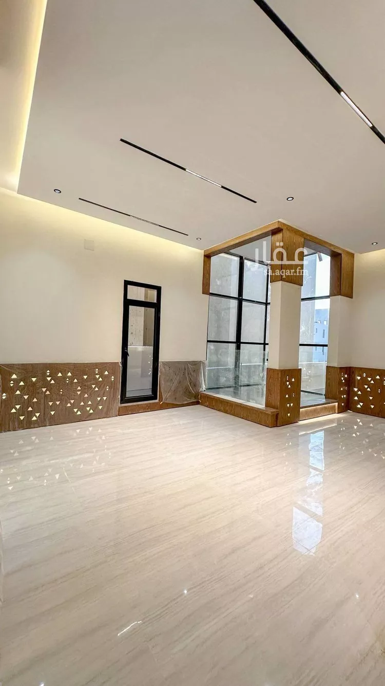 فيلا للبيع في شارع إسماعيل بن أبي الغنائم, حي المهدية, مدينة الرياض, منطقة الرياض 22