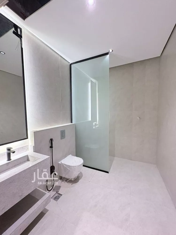 فيلا للبيع في شارع أحمد الكازروني, حي المهدية, مدينة الرياض, منطقة الرياض صورة 3