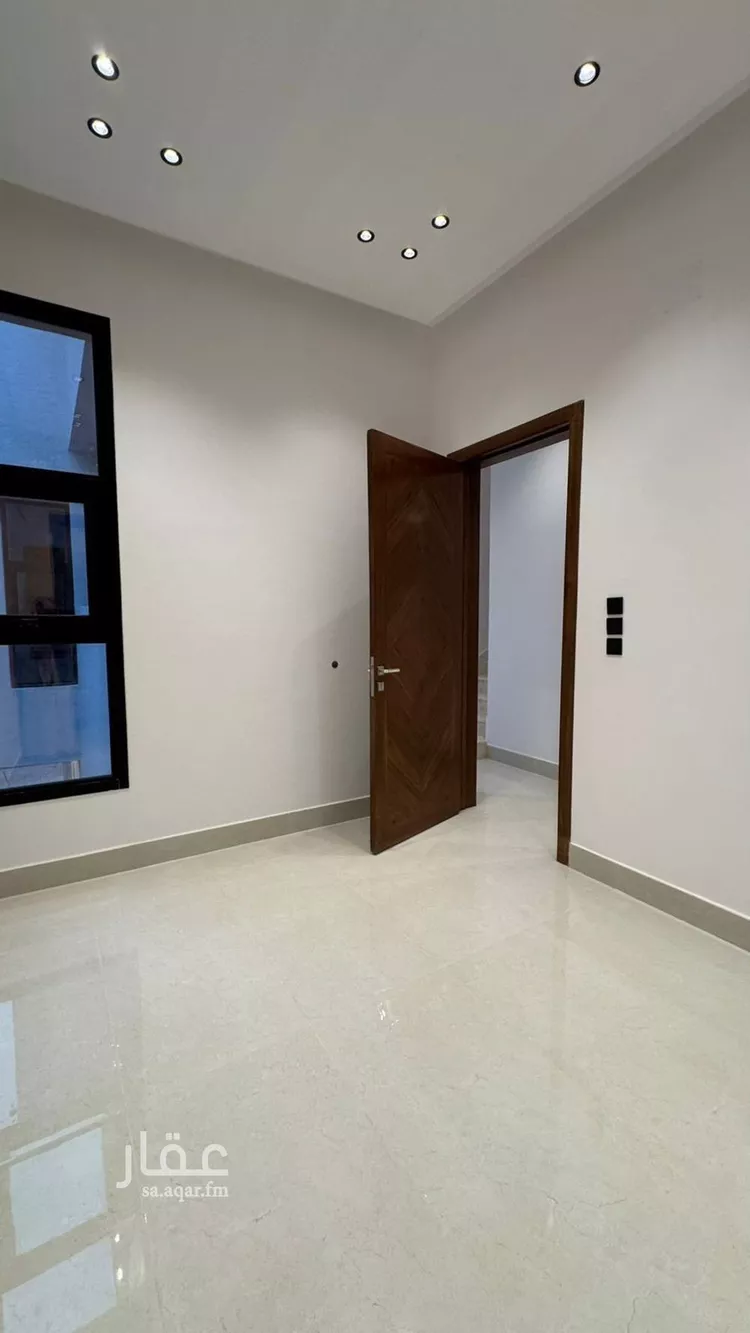فيلا للبيع في شارع عفيف الدين الثقفي, حي المهدية, مدينة الرياض, منطقة الرياض 14