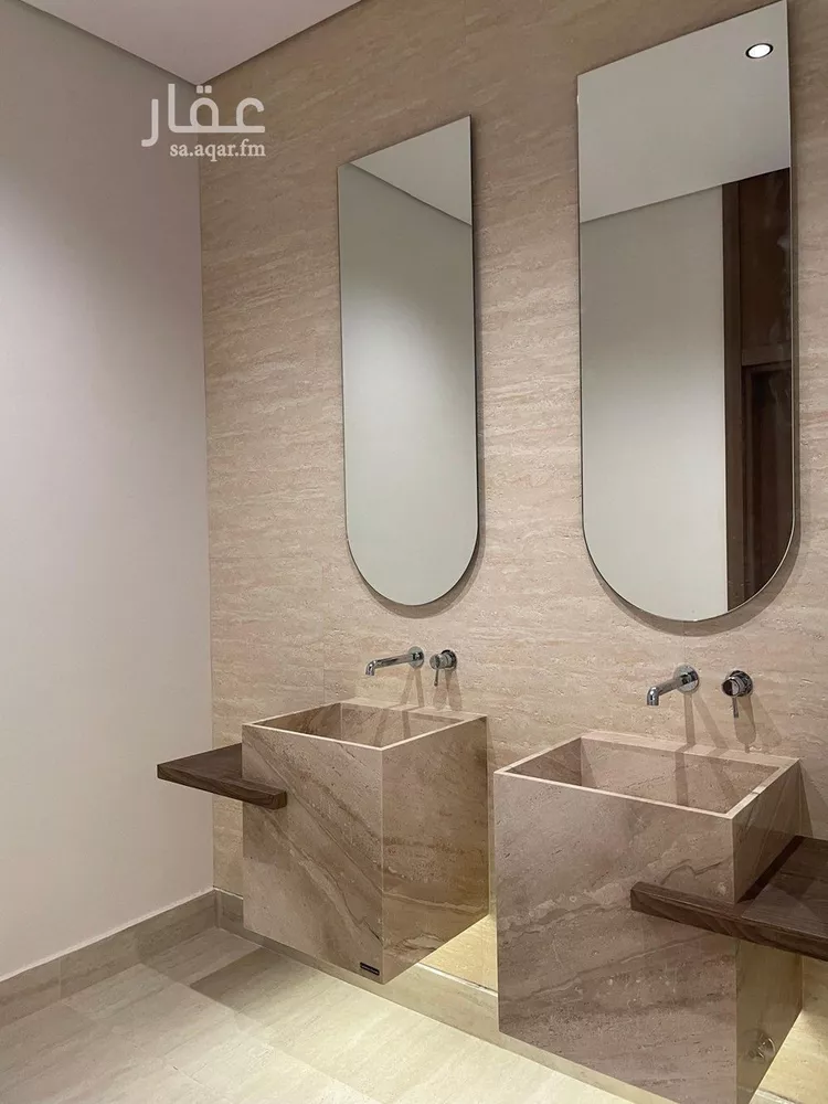 فيلا للبيع في شارع الدهناء, حي المهدية, مدينة الرياض, منطقة الرياض صورة 2