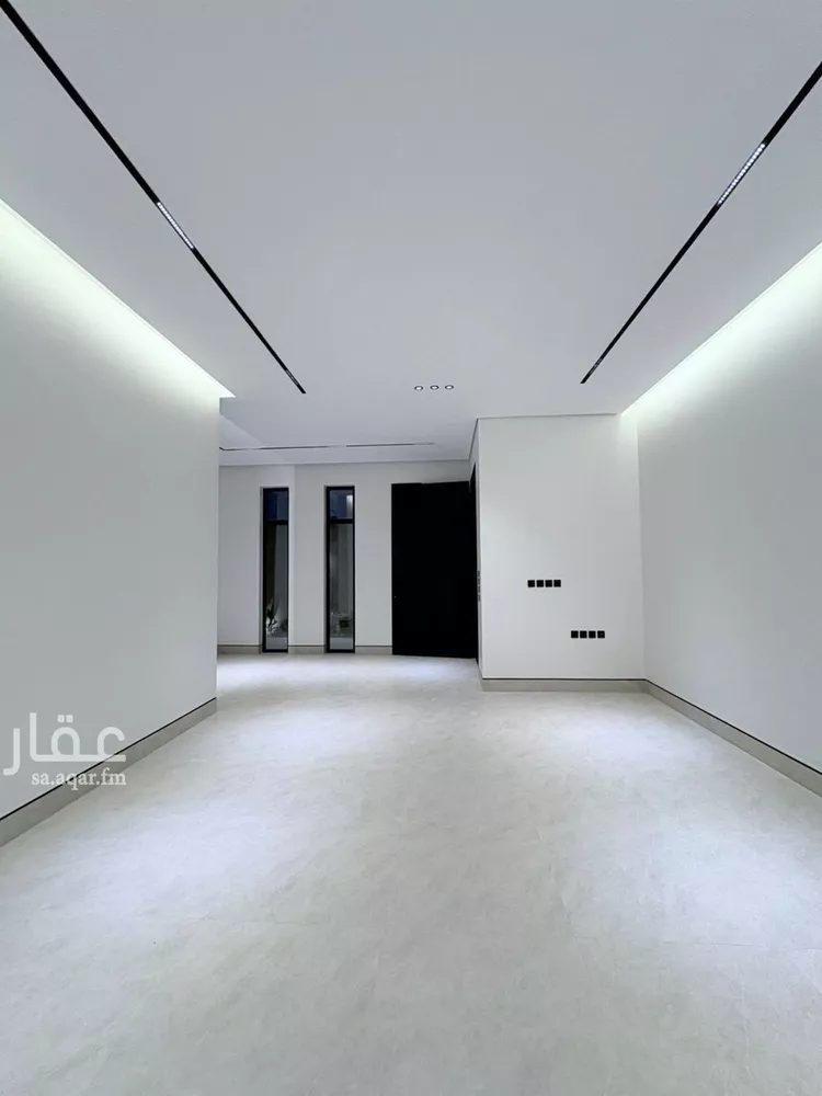 فيلا للبيع في شارع أحمد الكازروني, حي المهدية, مدينة الرياض, منطقة الرياض صورة 5