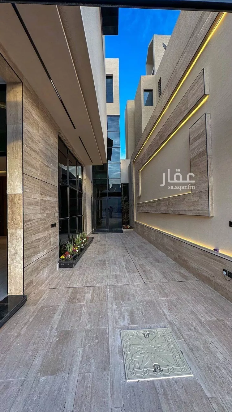 فيلا للبيع في شارع إسماعيل بن أبي الغنائم, حي المهدية, مدينة الرياض, منطقة الرياض صورة 3