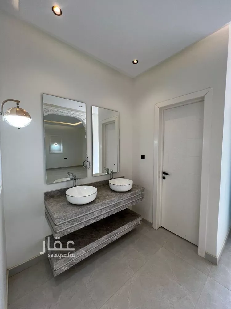 Villa for Sale in Riyadh Al Mahdiyah صورة 4
