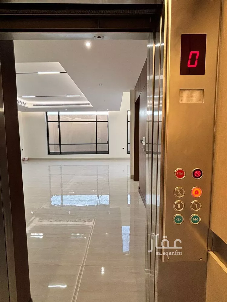 فيلا للبيع في شارع السيل الكبير, حي المهدية, مدينة الرياض, منطقة الرياض صورة 2