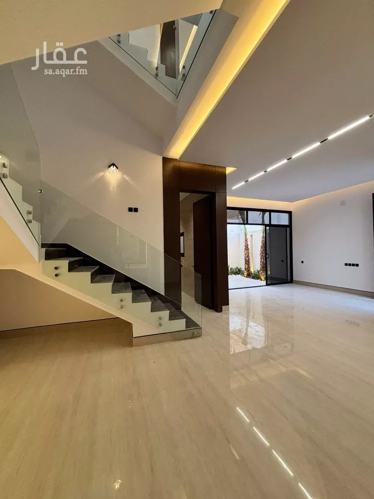 فيلا للبيع في شارع أحمد مفتي المكي الحنفي, حي المهدية, مدينة الرياض, منطقة الرياض صورة 2