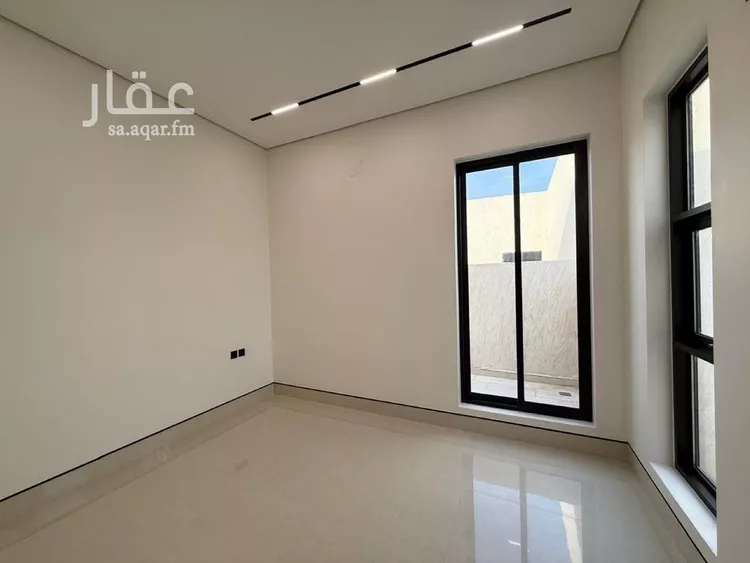 فيلا للبيع في شارع السيل الكبير, حي المهدية, مدينة الرياض, منطقة الرياض صورة 3