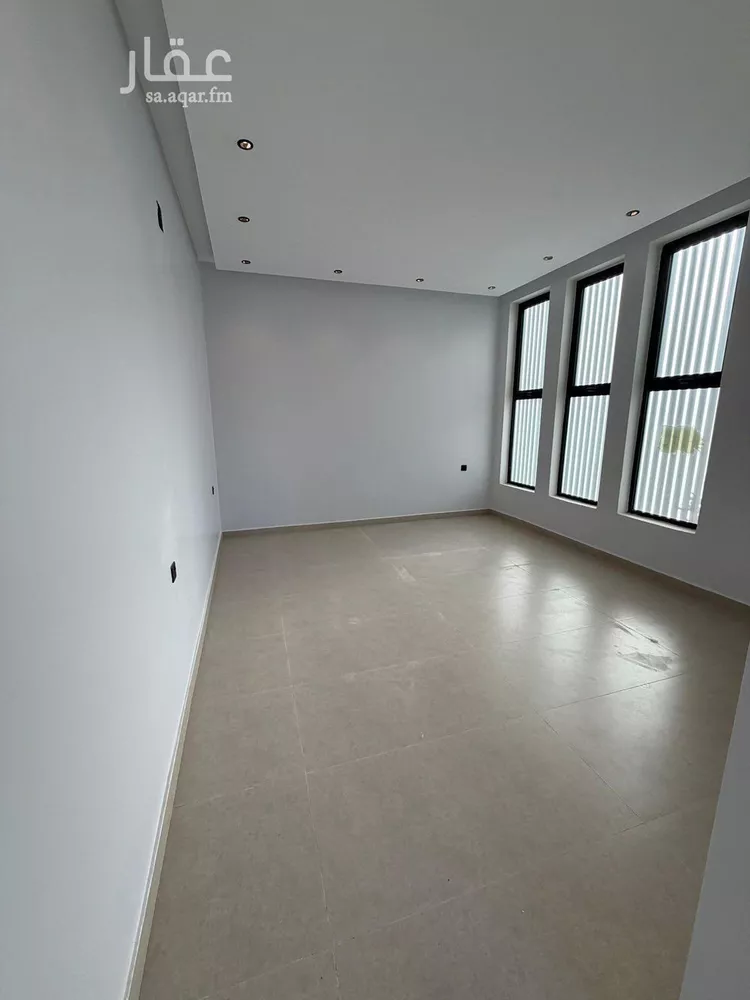 فيلا للبيع في شارع محمد بن أبي بكر القيم, حي المهدية, مدينة الرياض, منطقة الرياض صورة 5