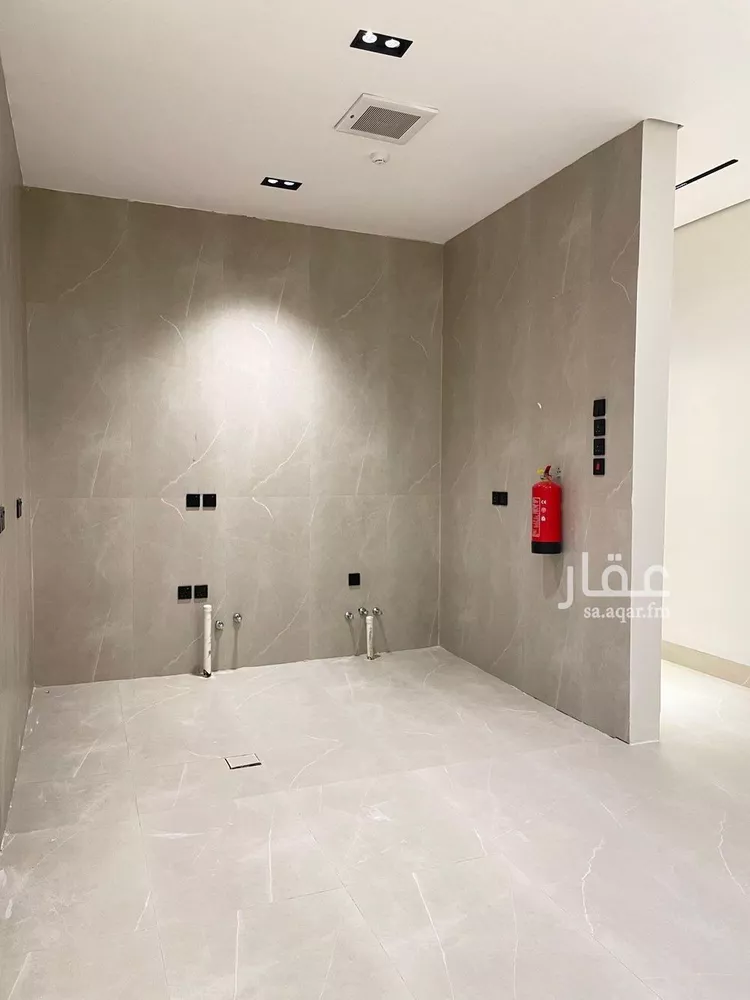 شقة للبيع في شارع السيل الكبير, حي المهدية, مدينة الرياض, منطقة الرياض صورة 2