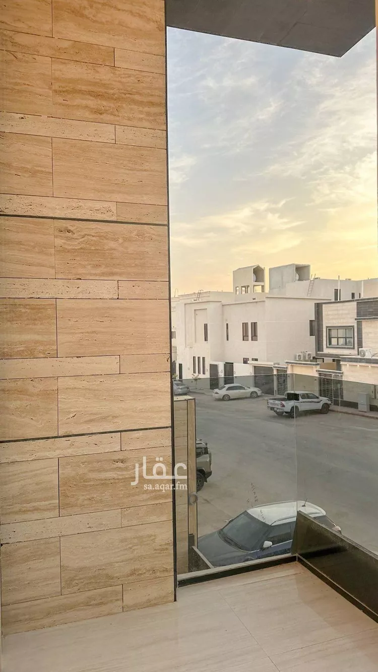 فيلا للبيع في شارع إسماعيل بن أبي الغنائم, حي المهدية, مدينة الرياض, منطقة الرياض 17