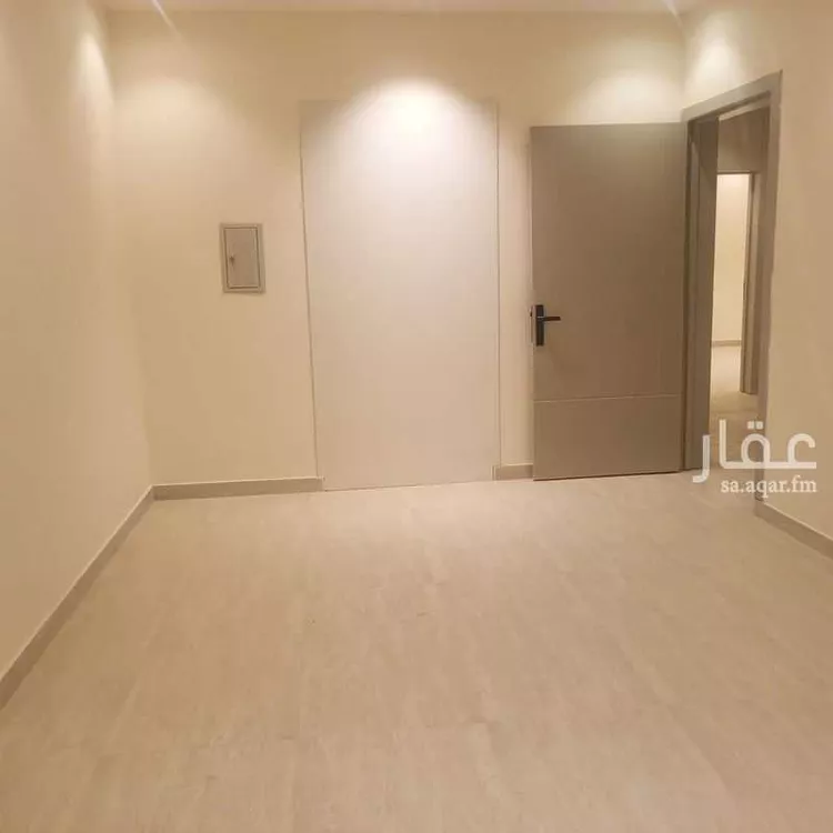 فيلا للإيجار في شارع إسماعيل القيسي ، حي عريض ، الرياض ، منطقة الرياض صورة 5