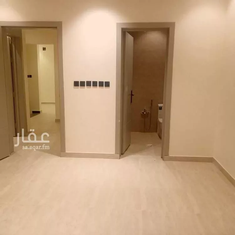 فيلا للإيجار في شارع إسماعيل القيسي ، حي عريض ، الرياض ، منطقة الرياض 1 صورة