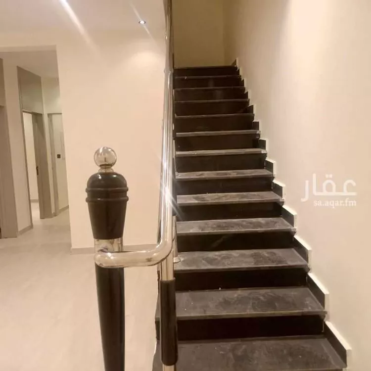 فيلا للإيجار في شارع إسماعيل القيسي ، حي عريض ، الرياض ، منطقة الرياض صورة 2