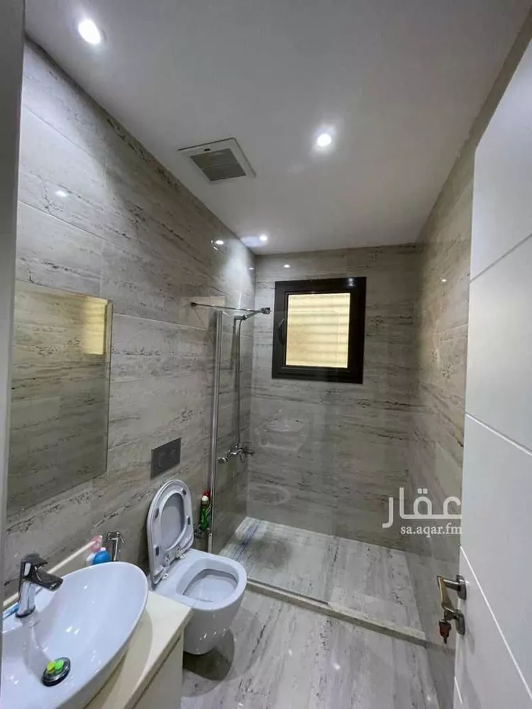 فيلا للإيجار في شارع جعفر البغدادي, حي الرمال, مدينة الرياض, منطقة الرياض صورة 5