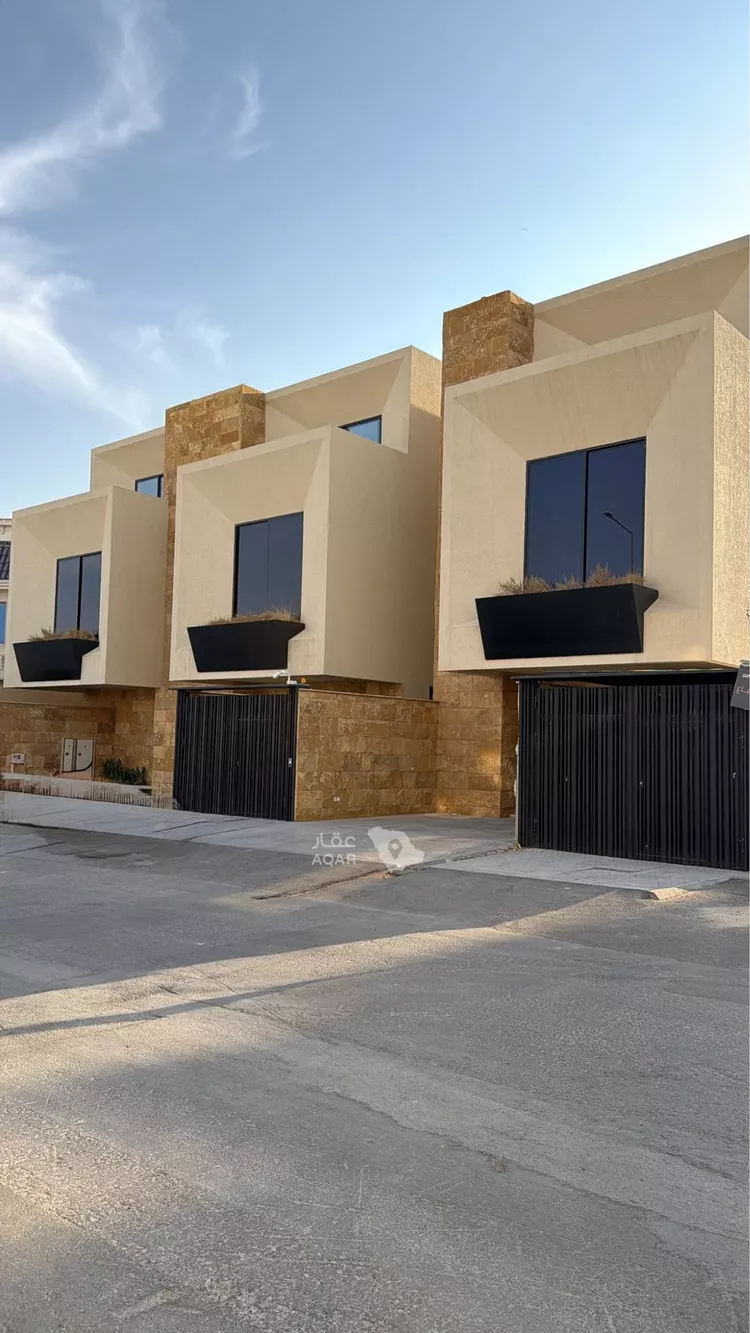 Floor for Sale in Riyadh Al Malqa 2