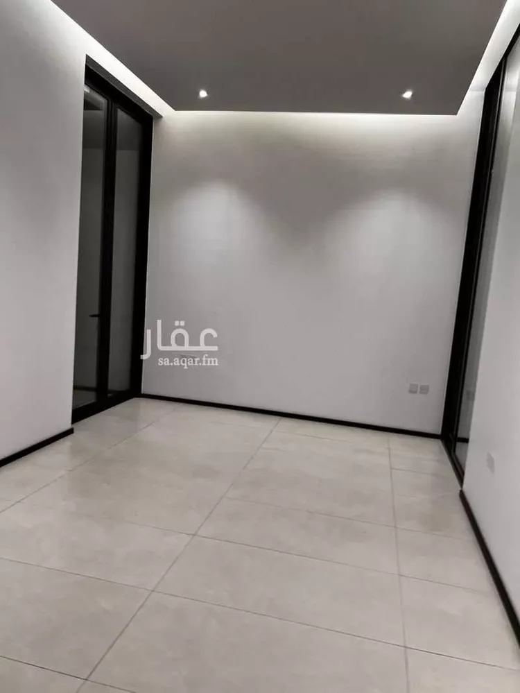 Floor for Sale in Riyadh Al Aqiq 8