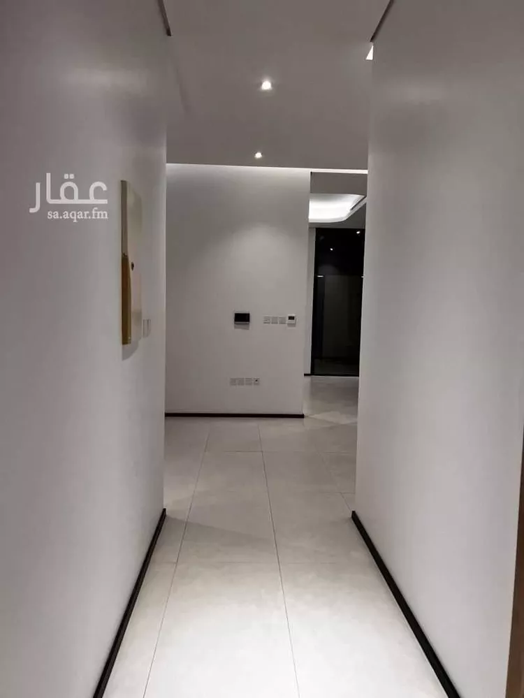 Floor for Sale in Riyadh Al Aqiq 6