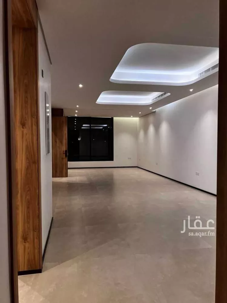 Floor for Sale in Riyadh Al Malqa 10