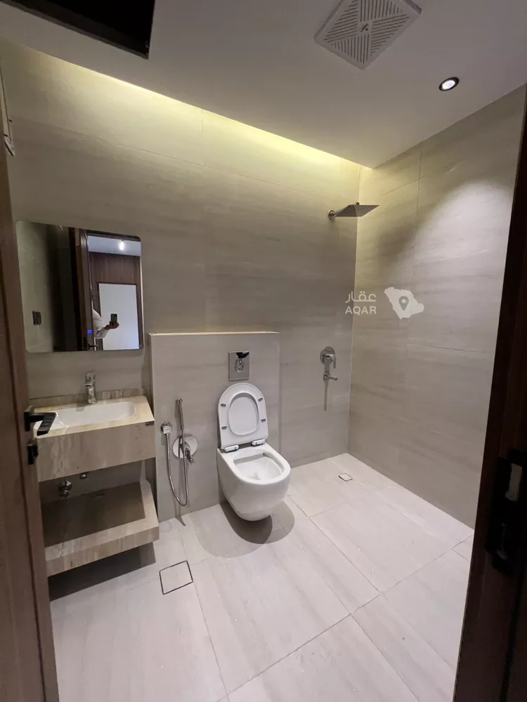 Villa for Sale in Riyadh Okaz 10