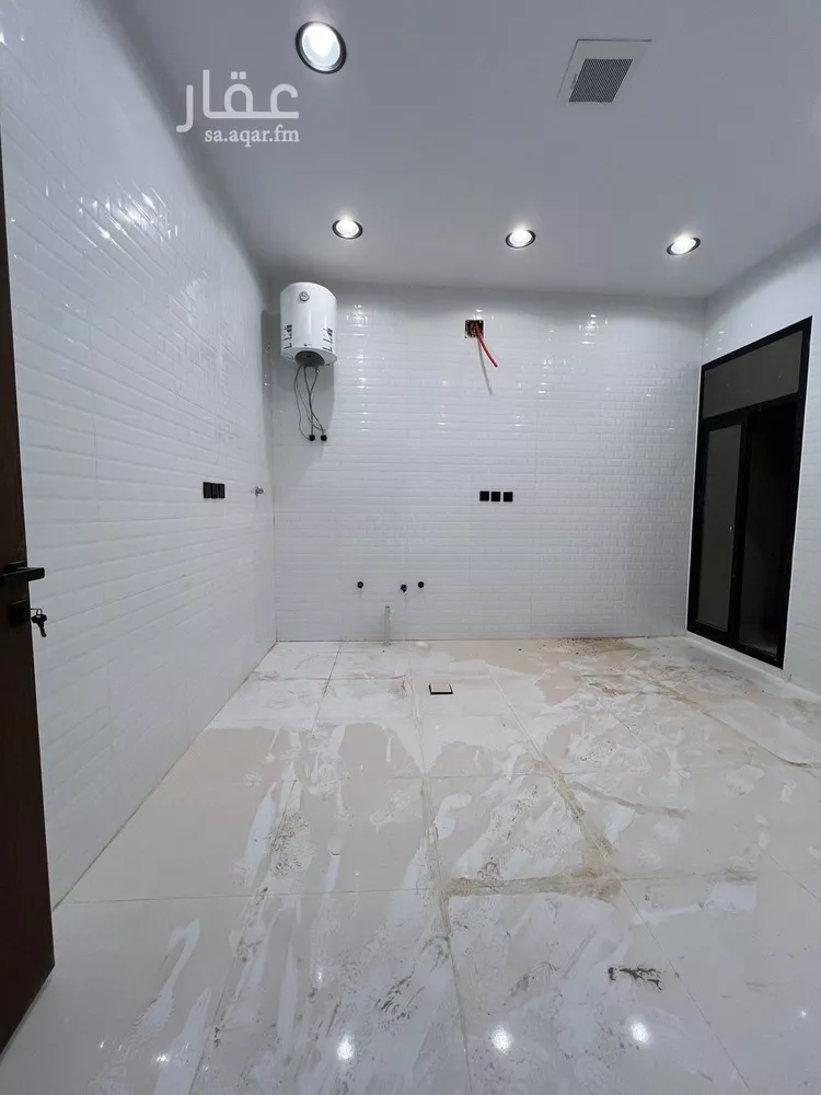 فيلا للبيع في شارع المشيريف, حي ظهرة لبن, مدينة الرياض, منطقة الرياض صورة 4