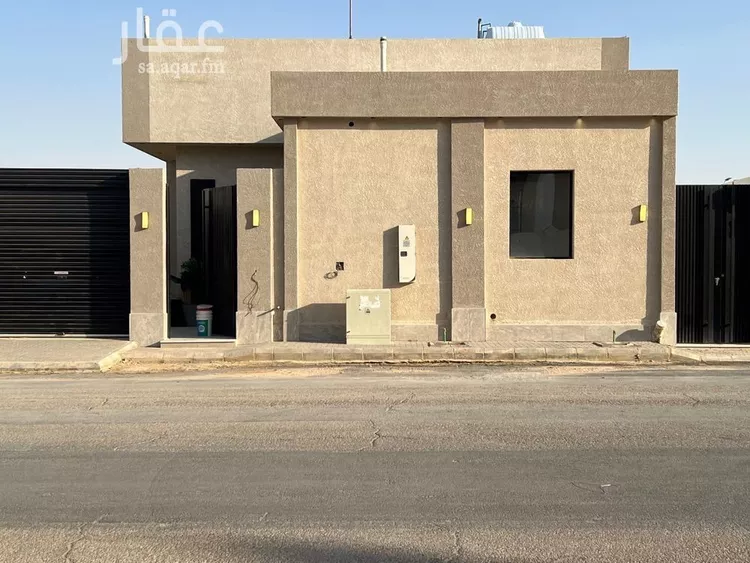 فيلا للبيع في شارع تثليث, حي ظهرة لبن, مدينة الرياض, منطقة الرياض