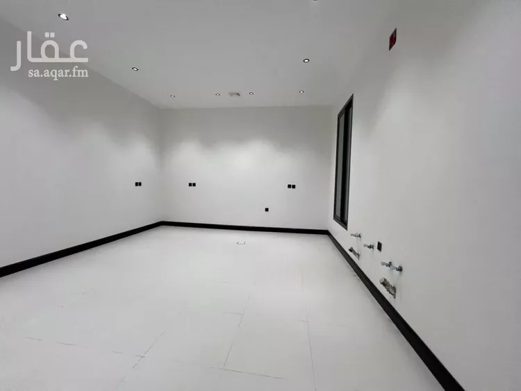فيلا للبيع في شارع المشيريف, حي ظهرة لبن, مدينة الرياض, منطقة الرياض صورة 5