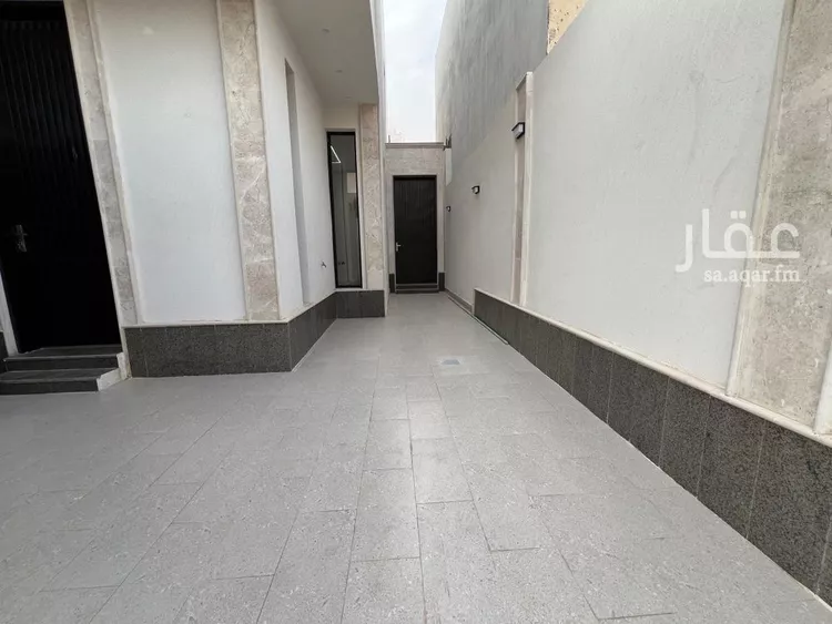 فيلا للبيع في شارع كامل بن عكرمة, حي العريجاء الغربي, مدينة الرياض, منطقة الرياض صورة 4