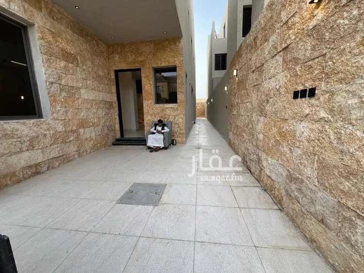 فيلا للبيع في شارع النابع, حي ظهرة لبن, مدينة الرياض, منطقة الرياض صورة 2