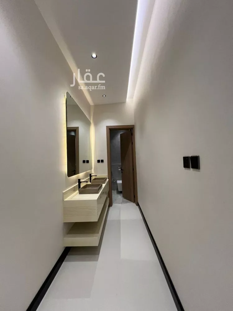 فيلا للبيع في شارع النبهانية, حي ظهرة لبن, مدينة الرياض, منطقة الرياض صورة 3