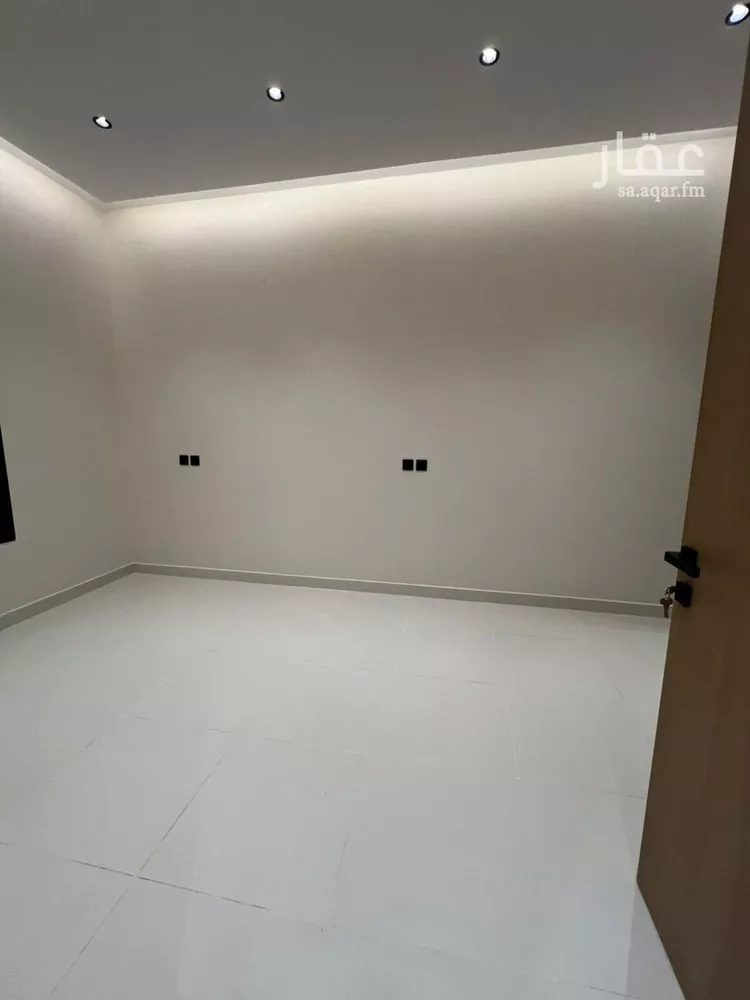 فيلا للبيع في شارع النبهانية, حي ظهرة لبن, مدينة الرياض, منطقة الرياض صورة 5