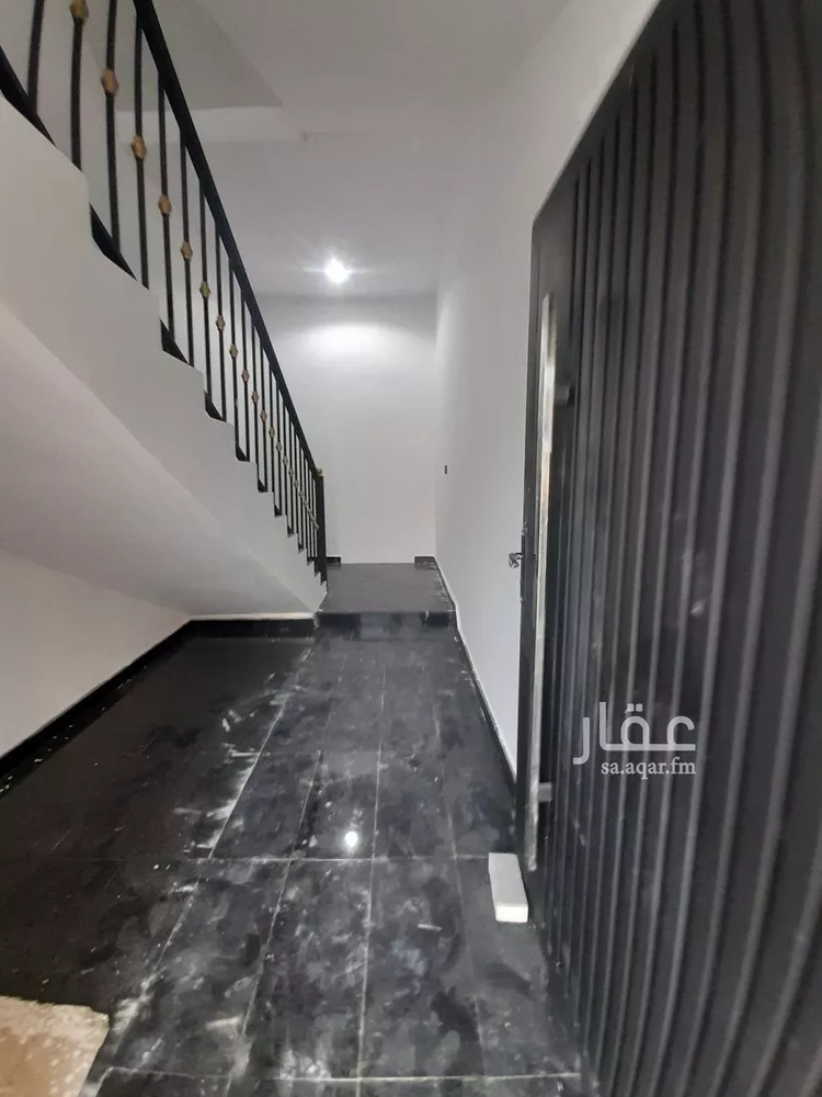 دور للبيع في شارع وادي فاطمه, حي ضاحية نمار, مدينة الرياض, منطقة الرياض صورة 3