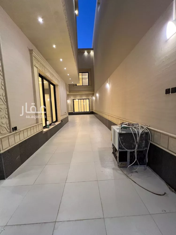 فيلا للبيع في شارع النابع, حي ظهرة لبن, مدينة الرياض, منطقة الرياض صورة 3
