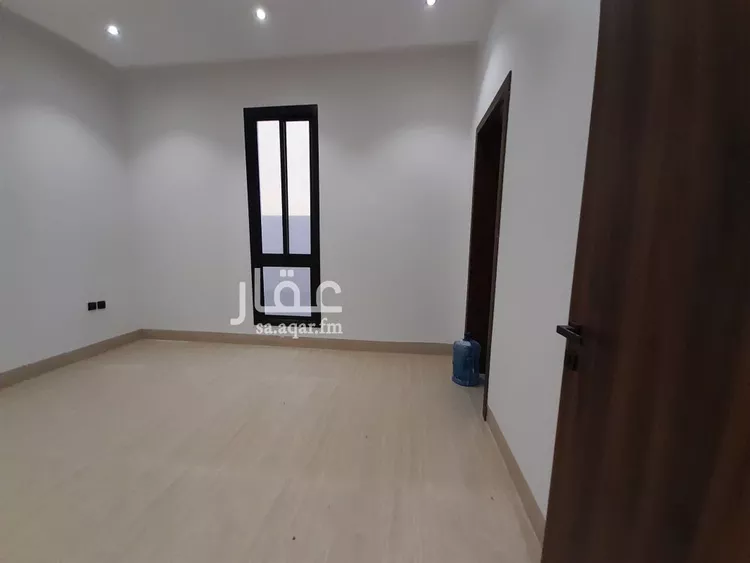 فيلا للبيع في شارع المسراب, حي ظهرة لبن, مدينة الرياض, منطقة الرياض صورة 2