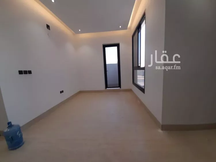 فيلا للبيع في شارع رقم 409, حي ظهرة لبن, مدينة الرياض, منطقة الرياض صورة 2