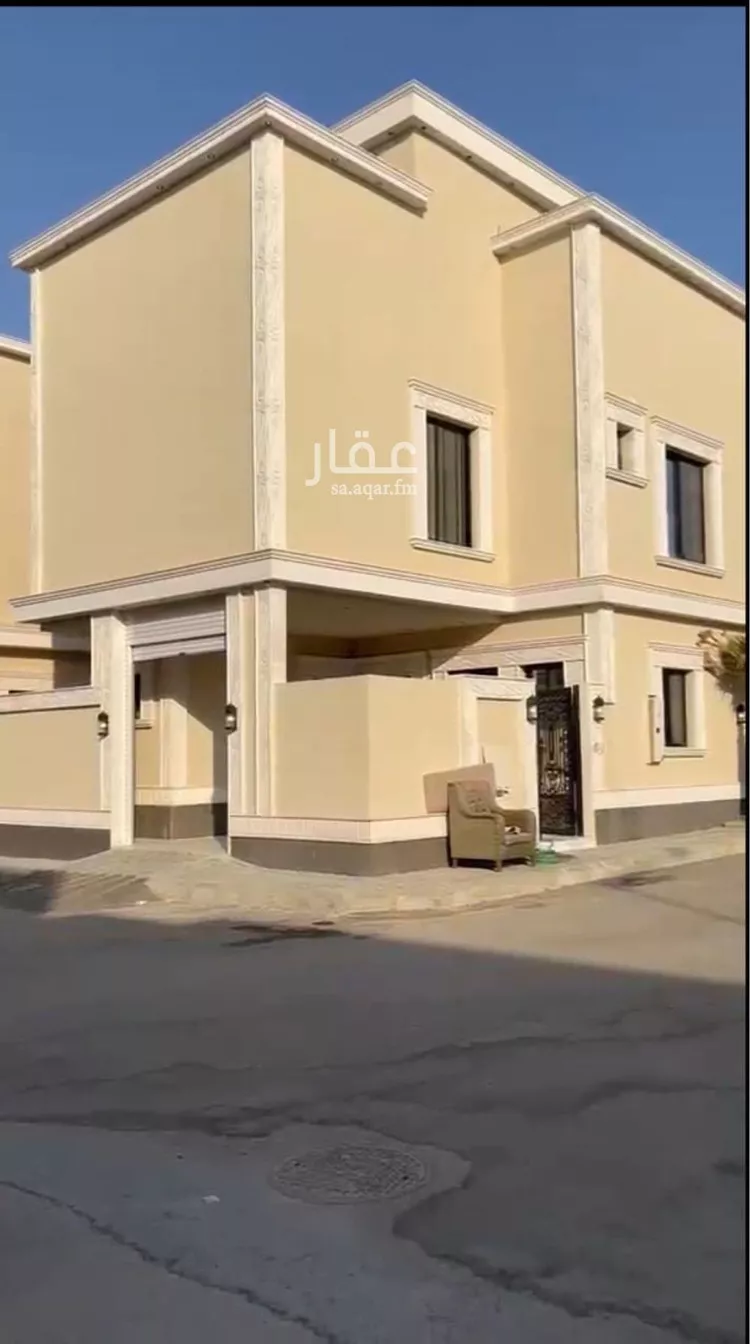 فيلا للبيع في شارع النابع, حي ظهرة لبن, مدينة الرياض, منطقة الرياض