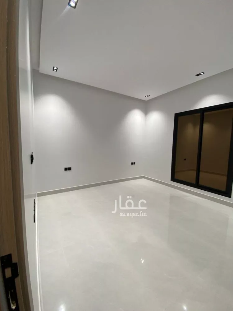 فيلا للبيع في شارع بصيرة, حي ظهرة لبن, مدينة الرياض, منطقة الرياض صورة 5