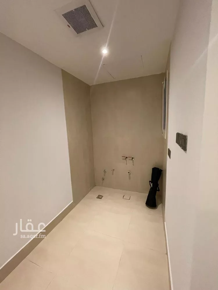 شقة للبيع في شارع الحسين الغساني, حي الملقا, مدينة الرياض, منطقة الرياض صورة 2